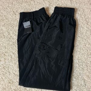 Forever 21 windbreaker cargo pants